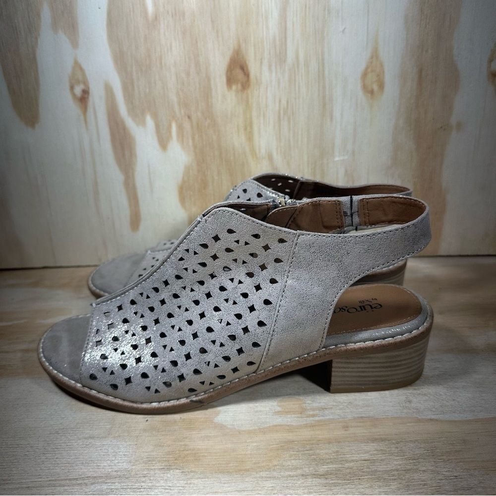Eurosoft by Sofft Gray Sandals Women’s Size 10